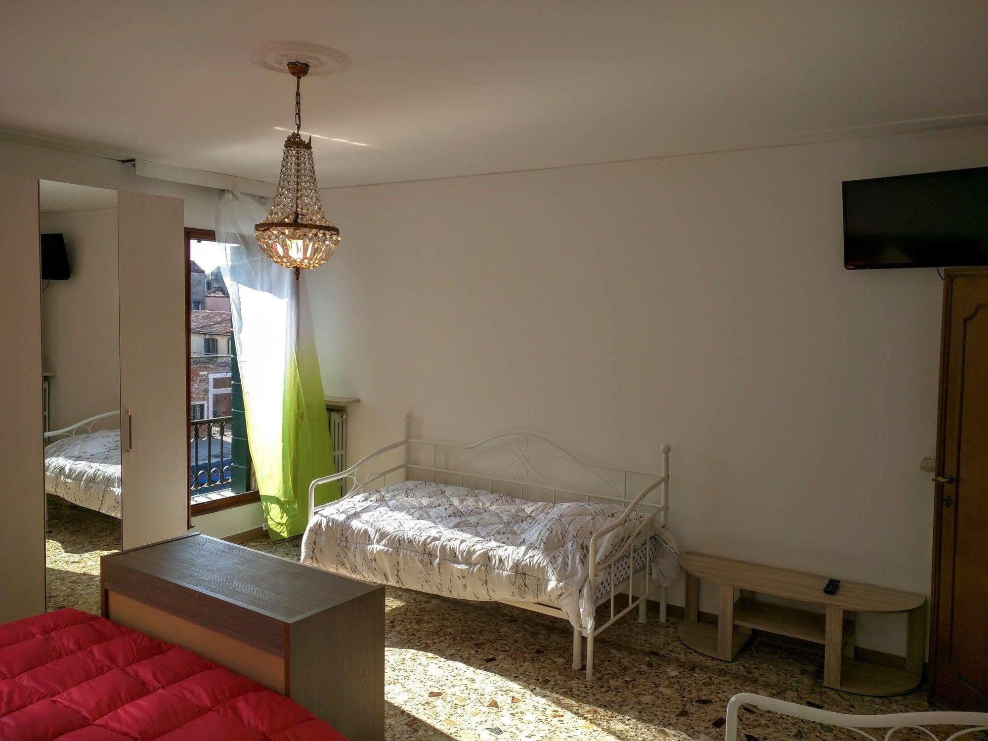 Bed & Breakfast My Friends Canal View 3*